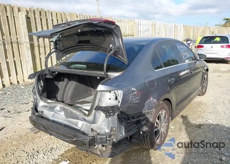 2017 Volkswagen Jetta 1.4T Se from USA, damaged, VIN 3VWDB7AJ9HM272290